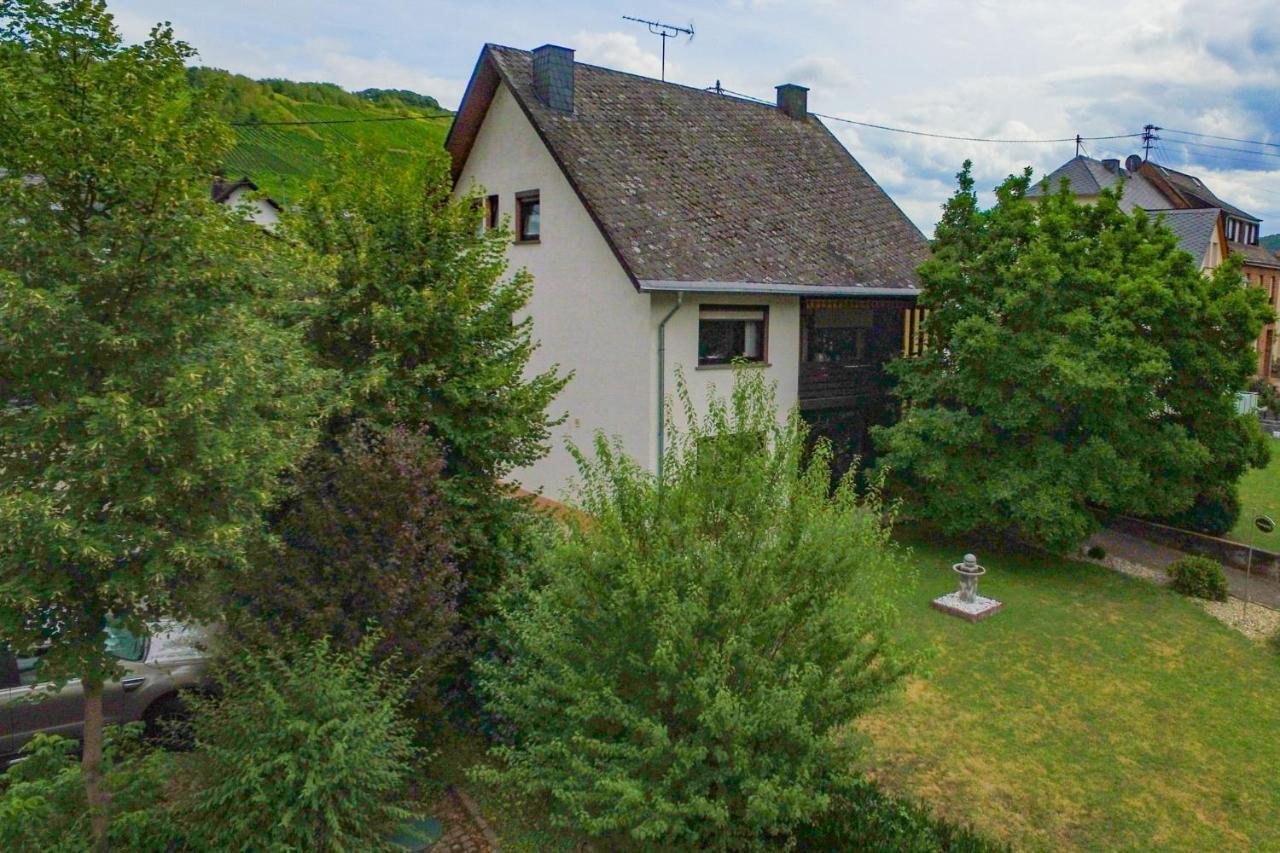 Moselhaus Acomodação com café da manhã Zeltingen-Rachtig Exterior foto